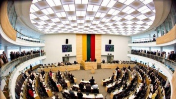 В Сейме Литвы предлагают запретить въезд в страну пропутинским артистам