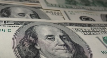 Эксперт: Доллар обвалится на рекордные 40%
