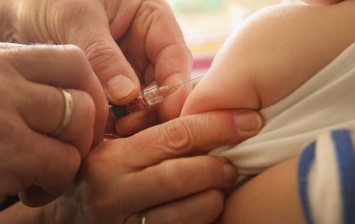 ЮНИСЕФ поставил в Украину вакцины от кори