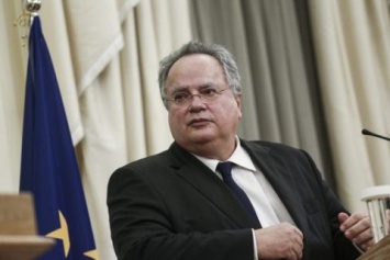 Глава МИД Греции подал в отставку из-за спора по Македонии