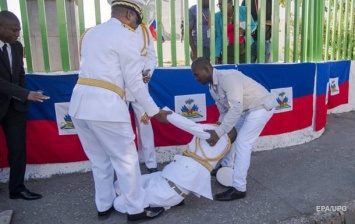 На жизнь президента Гаити совершено покушение