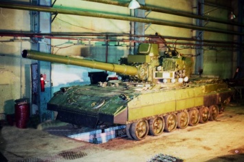 В Сеть выложили фотографию российского танка нового поколения Т-95