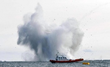 Российский самолет упал в Азовское море: первые подробности ЧП