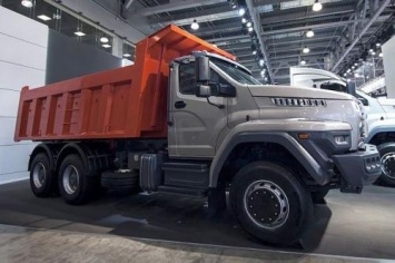 Автозавод «Урал» запустил производство дорожных машин