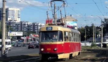 В Харькове водитель трамвая сломал руку женщине-диспетчеру из-за расписания маршрута