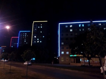 Огни ночного города: в Харькове подсветили 25 домов