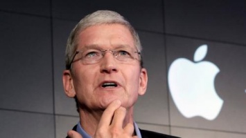 Тим Кук призвал Bloomberg опровергнуть информацию о шпионских чипах в гаджетах Apple