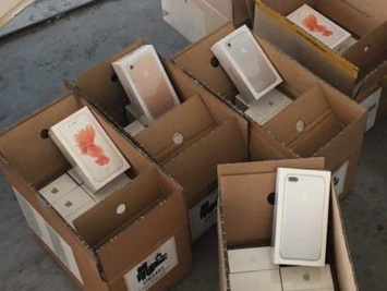В Украину под видом почтовых посылок пытались ввезти телефоны на $700 тыс