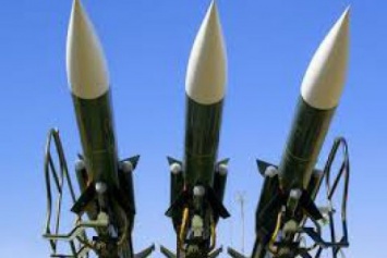 США выходят из Договора о ликвидации ракет с Россией, - СМИ