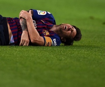 Месси вывел Барселону в лидеры, но получил травму в матче с Севильей