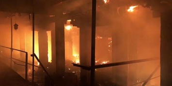 МЧС: необходимости эвакуации населения из-за пожара во Владикавказе нет