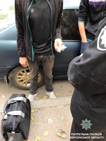 Вчера в центре Херсона патрульные задержали очередного водителя под действием наркотиков