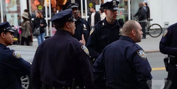 Полицейским Нью-Йорка пришлось сдать три тысячи камер после возгорания одной