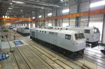 На Крюковском вагоностроительном заводе показали, как достраивают американские тепловозы для "УЗ"