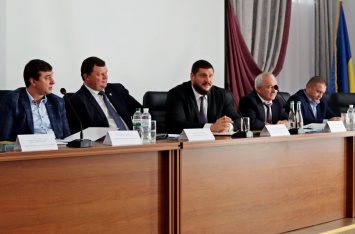 Миссия и ответственность. Алексей Савченко провел «круглый стол» с представителями николаевских судов