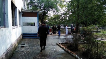 В офисном здании в оккупированной Керчи прогремел взрыв, пострадал религиозная организация