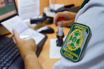 Одесские пограничники не пустили в Украину двоих иностранцев с поддельными документами