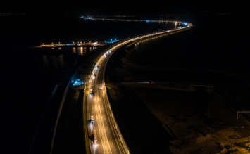 Прямо над Крымским мостом: Нибиру собирается атаковать Землю, фото доказывают все