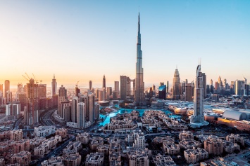 Воспоминания о будущем: где жить и что смотреть в ОАЭ
