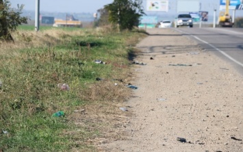 На обочине трассы Одесса-Черноморск обнаружен труп мужчины (ФОТО)