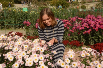 В Никитском ботаническом саду открылся 65-й Бал хризантем «Осенний блюз»