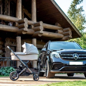 Роскошь для самых маленьких: Mercedes-Benz выпустил коляску для младенцев