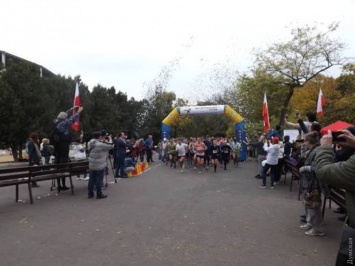 В парке Шевченко прошел забег в честь 100-летия восстановления независимости Польши