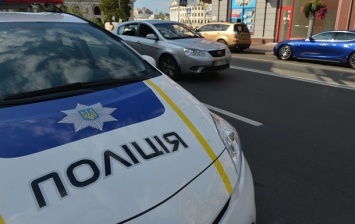 В Харькове женщина-водитель наехала на лежащего на дороге мужчину