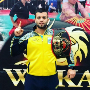 Рамиль Ахмедов везет в Павлоград золотую медаль Чемпионата мира