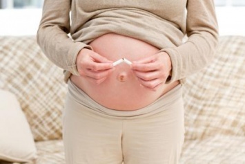 Курение при беременности приводит к косоглазию ребенка - ученые