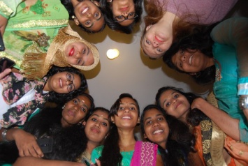 Студенты-медики николаевской «Могилянки» провели индийский фестиваль Дивали