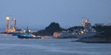 У берегов Норвегии нефтяной танкер столкнулся с военным кораблем