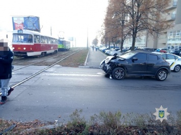 Всмятку: сегодня в Харькове произошло три ДТП с трамваями