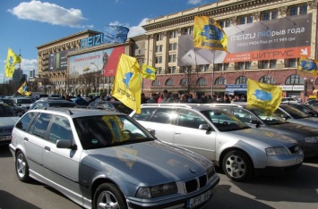 ''Перекрываем трассы'': владельцы евроблях пригрозили парализовать Украину