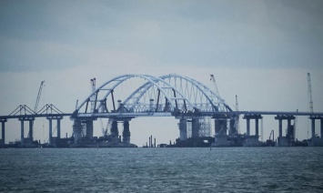 В Европе заявили, что Крымский мост "топит" экономику Украины