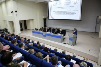 Председатель Севизбиркома Сергей Даниленко принял участие в Межрегиональной научно-практической конференции