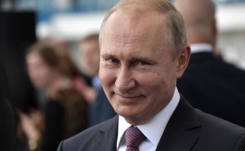 Путину получил «интимный» подарок от мужчины: оба довольны