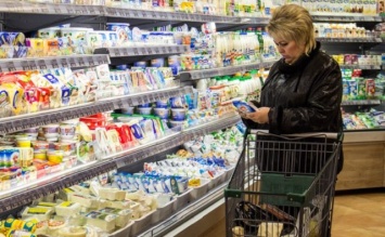 Украинцев хотят "оставят голодными", цены на продукты взлетят: чем нужно запасаться уже сейчас