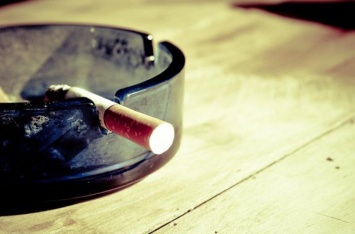 Медики подсказали, в каком возрасте лучше бросить курить
