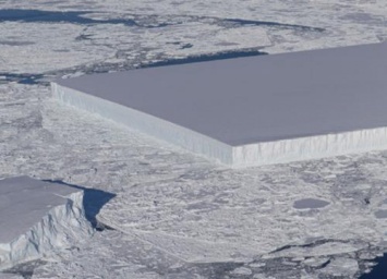 NASA обнаружило не один, а два прямоугольных айсберга и рассказало об их происхождении