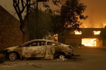 В лесных пожарах в Калифорнии погибли девять человек, 35 пропали без вести