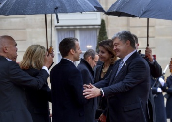 У Порошенко рассказали о церемонии в Париже