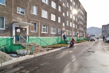 "Бежавшим" из-за невыплат строителям военного объекта звонят из ФСБ