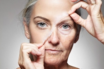 Испанские ученые назвали причины старения кожи