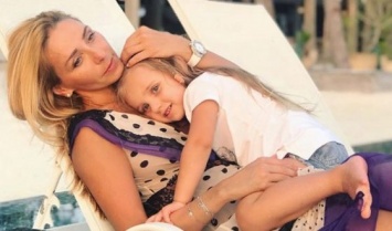 Маленькая дочка Навки и Пескова стала звездой модного показа