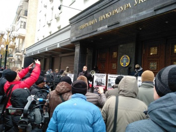 "Шавки СБУ" пошли войной на генпрокурора Луценко