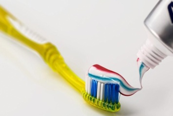 Зубная паста несет серьезную опасность - ученые