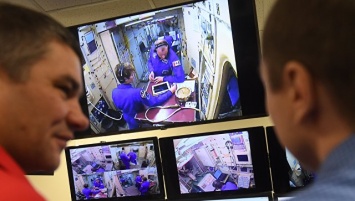 Экипажи новой миссии на МКС приступили к экзаменам