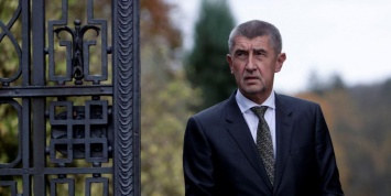 Чешский премьер насильно спрятал сына в Крыму от коррупционного скандала