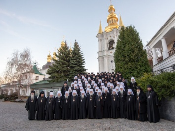 Епископы УПЦ МП готовы встретиться с Порошенко на церковной территории - заявление